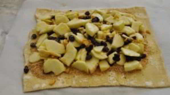 штрудель из готового слоеного теста