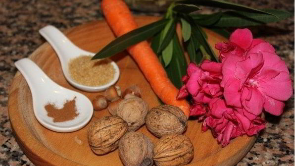 штрудель с дикими грушами, морковью и корицей