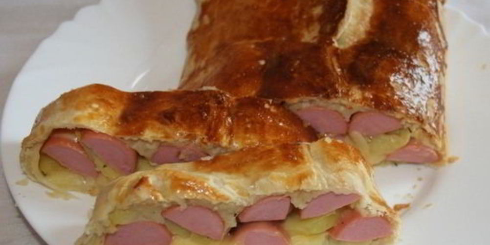 Рецепт штруделя с картошкой и сосиской