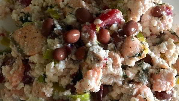 штрудель с лососем, фасолью и рикоттой