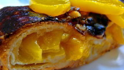 Штрудель с персиками