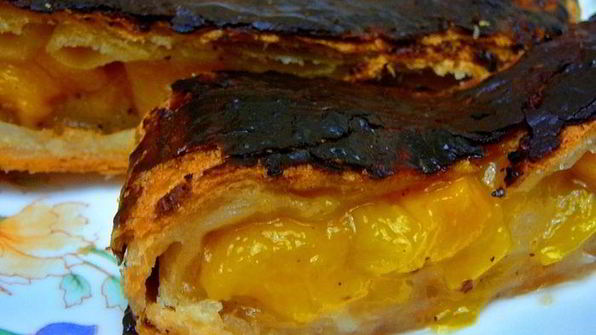 штрудель с персиками