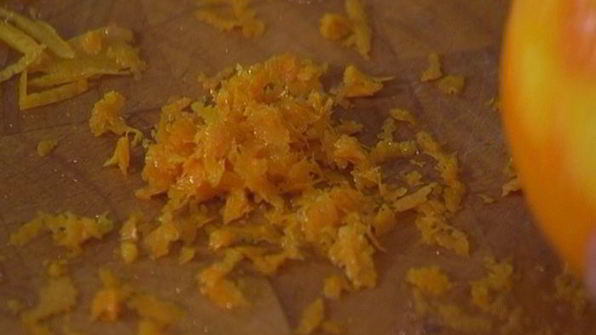 штрудель с тыквой, изюмом и вяленой вишней