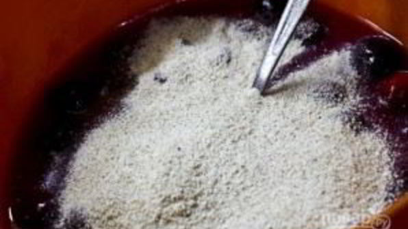 штрудель с вишней из слоеного теста