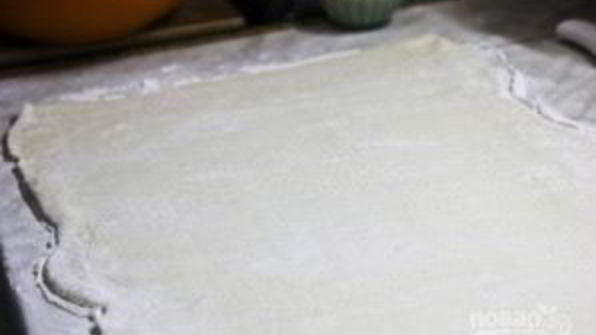 штрудель с вишней из слоеного теста