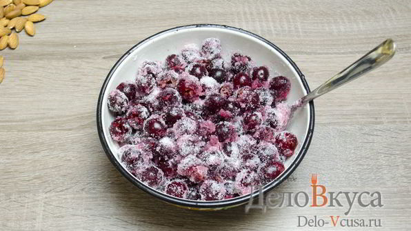 штрудель с вишней