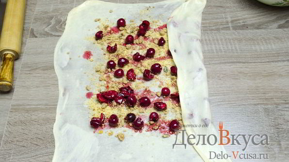 штрудель с вишней