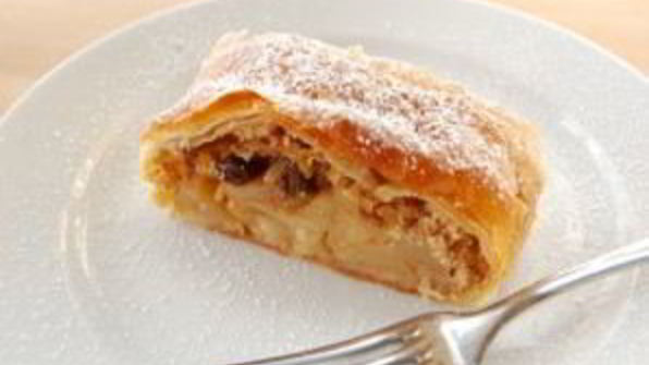 штрудель с яблоками из лаваша