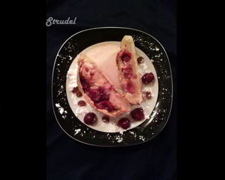 Штрудель Снежная вишня