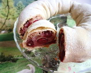 Вишневый штрудель