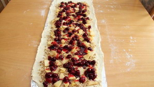 яблочно-вишневый штрудель