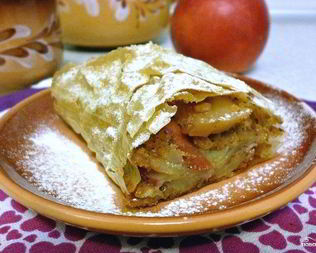 Яблочный штрудель из теста фило