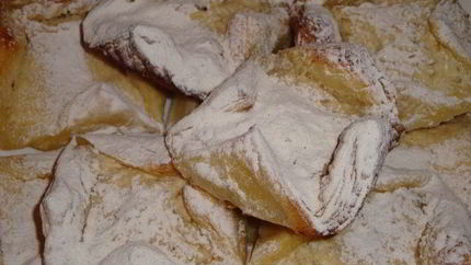 Слойки по-киевски с творогом