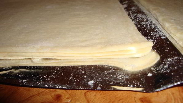 слойки по-киевски с творогом