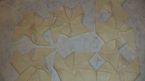 слойки с абрикосами