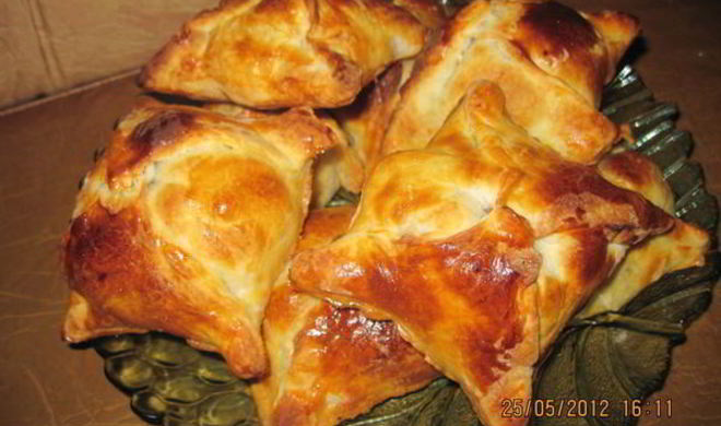 Слойки с бананом и шоколадом