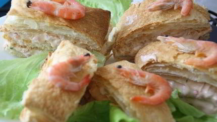 Слойки с креветками