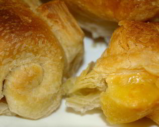 Слойки с сыром