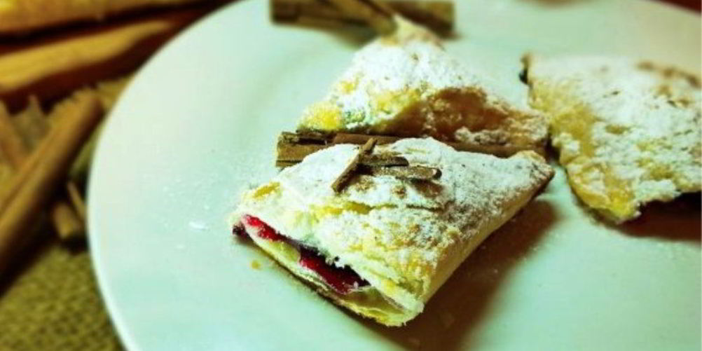 Рецепт слоек со смородиной