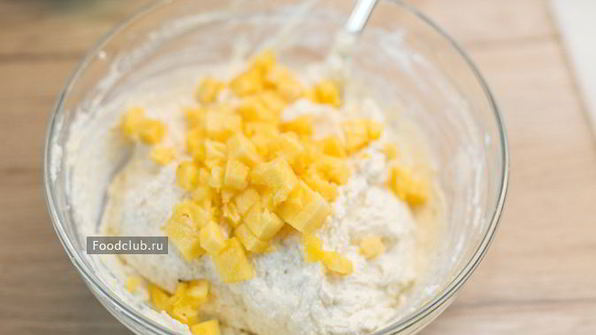 банановые сырники с ананасами