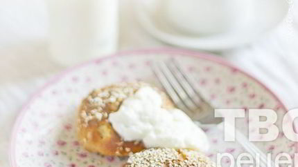 Сырники из цельнозерновой муки с грушей