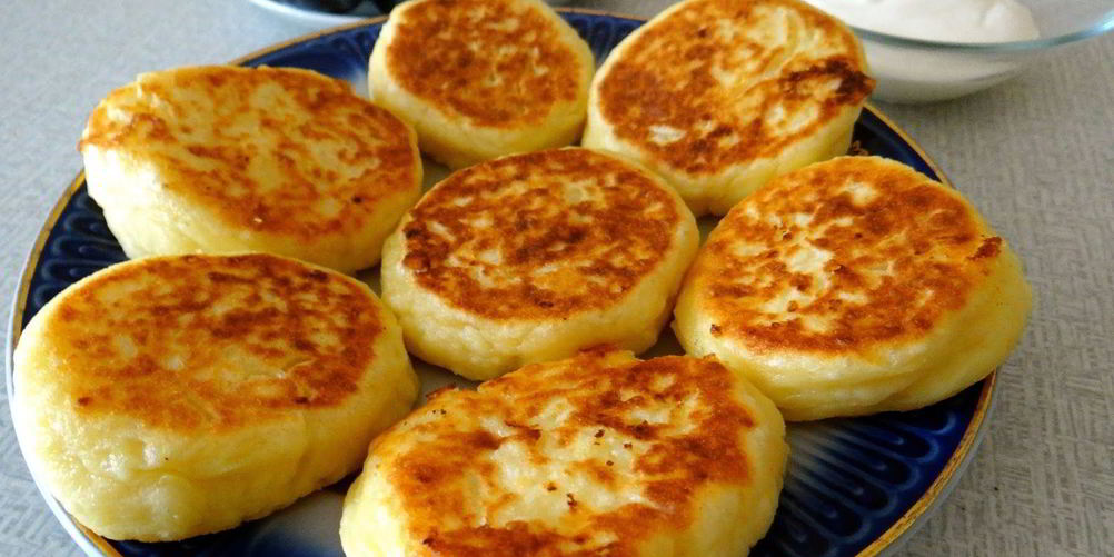 Рецепт сырников с грушей и яблоком