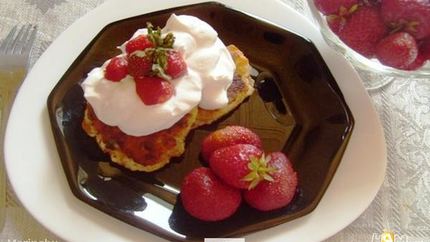 Сырники с клубникой