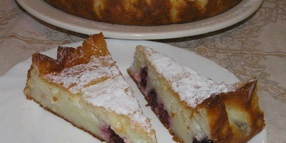 Рецепт творожника с вишней