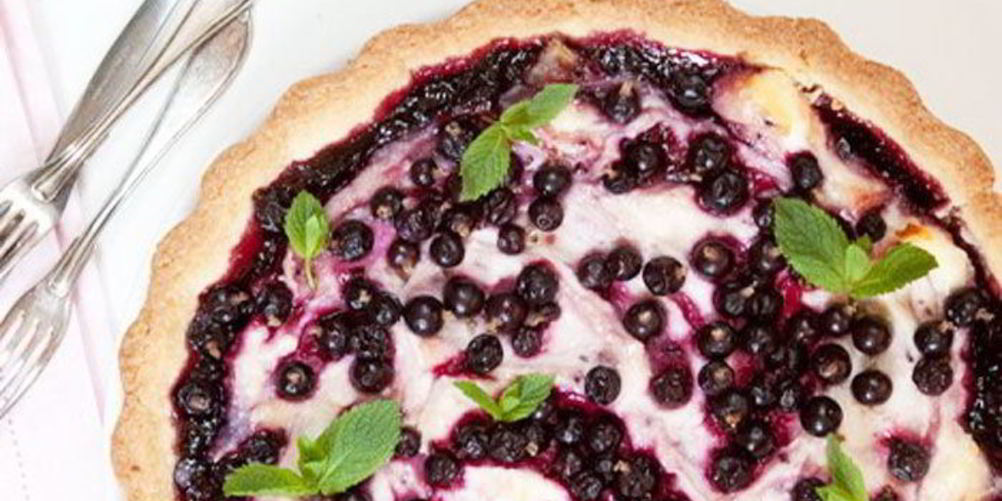 Рецепт творожника со смородиной