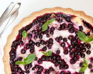 Творожник со смородиной