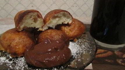 Творожники банановые с шоколадной помадкой