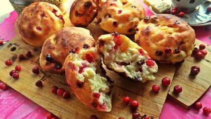 Творожники с брусникой