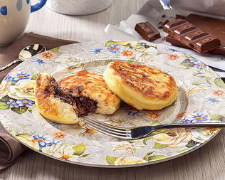 Творожники с шоколадной начинкой