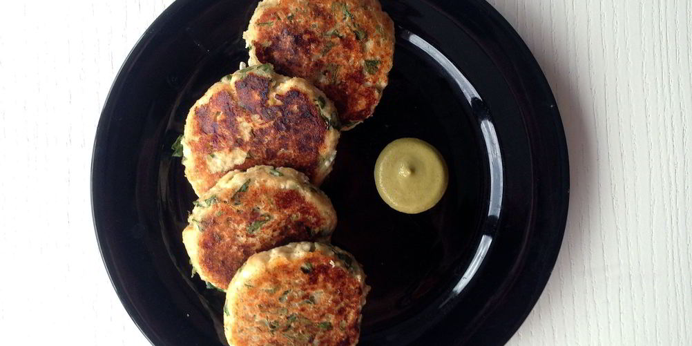 Рецепт здоровых сырников с зеленью