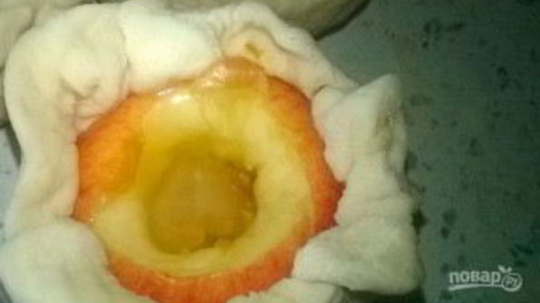 дрожжевое тесто с яблоками