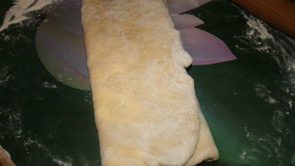 хрустящие корзинки с курицей из домашнего слоеного теста