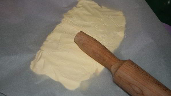 хрустящие корзинки с курицей из домашнего слоеного теста