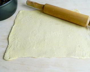 Слоеное дрожжевое тесто для рулета