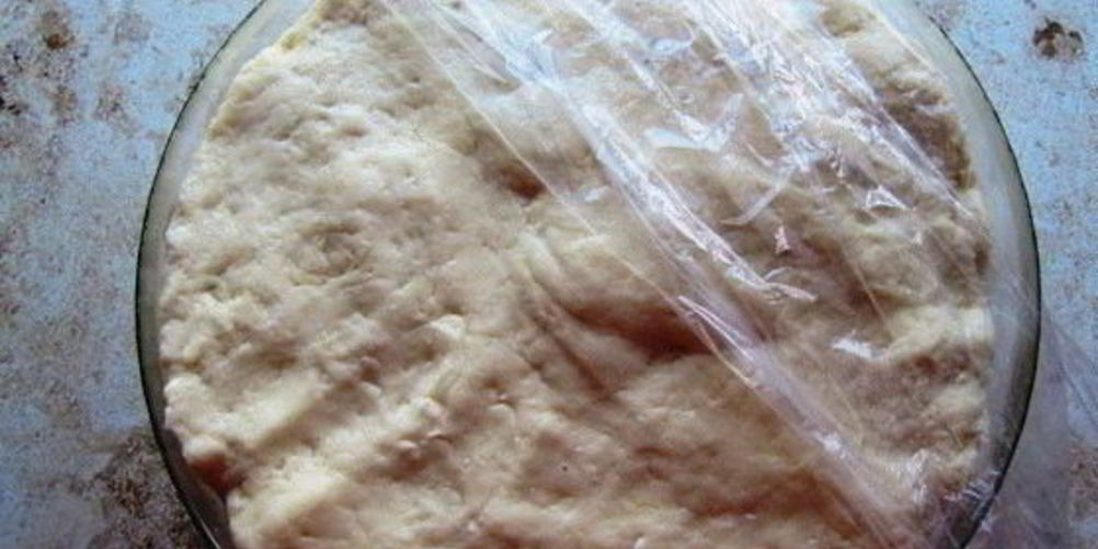 Рецепт творожного теста на кефире