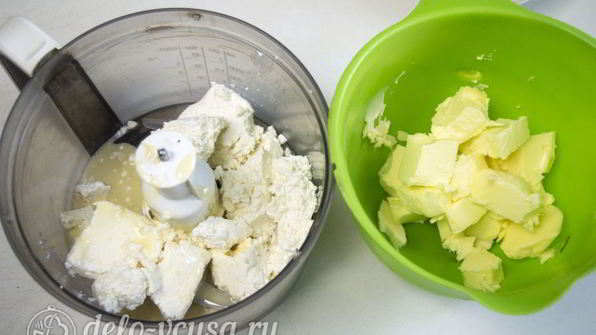 карамельный медовик с апельсиновым кремом