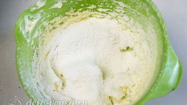 карамельный медовик с апельсиновым кремом