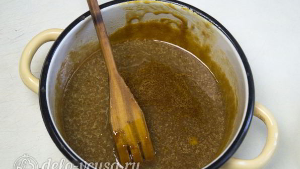 карамельный медовик с апельсиновым кремом