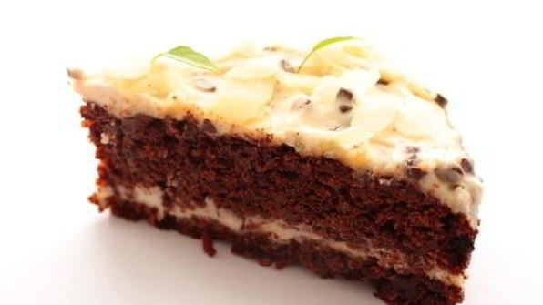 морковно-шоколадный торт с кремом