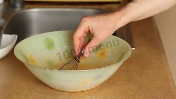 муссовый торт с зеркальной глазурью медовый