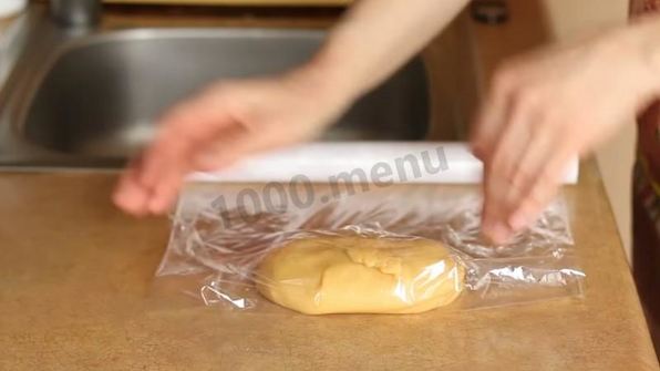 муссовый торт с зеркальной глазурью медовый