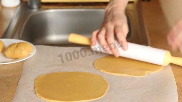 муссовый торт с зеркальной глазурью медовый