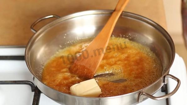 муссовый торт с зеркальной глазурью медовый