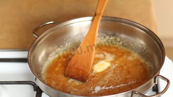 муссовый торт с зеркальной глазурью медовый