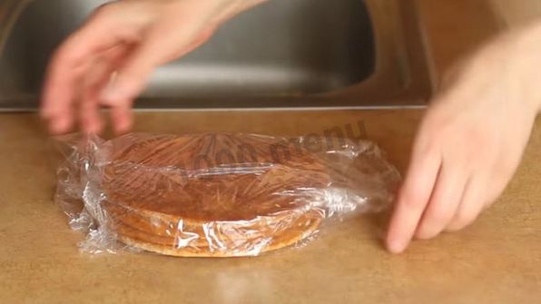 муссовый торт с зеркальной глазурью медовый