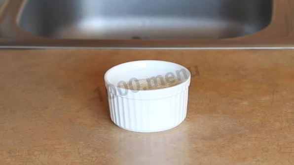 муссовый торт с зеркальной глазурью медовый